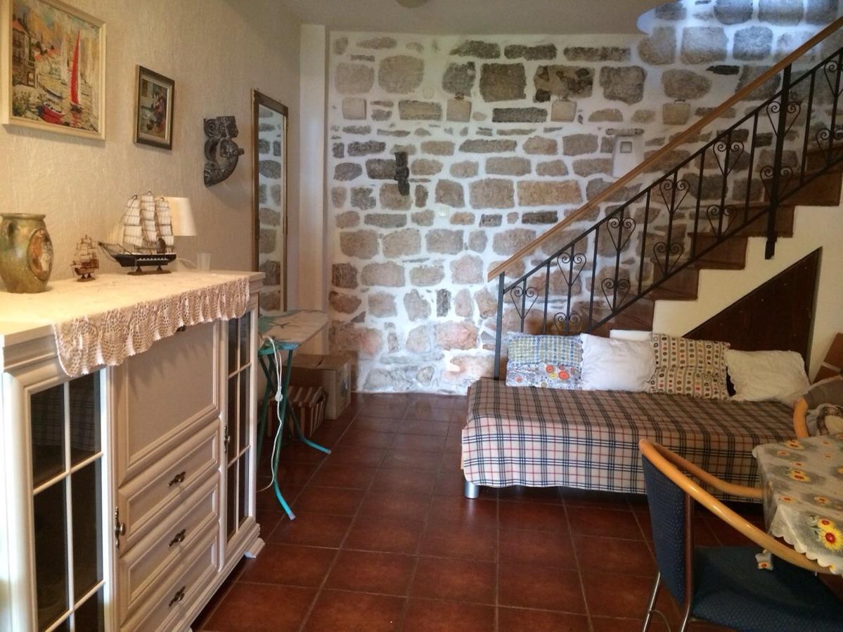 Be Happy In Perast Apartment Luaran gambar