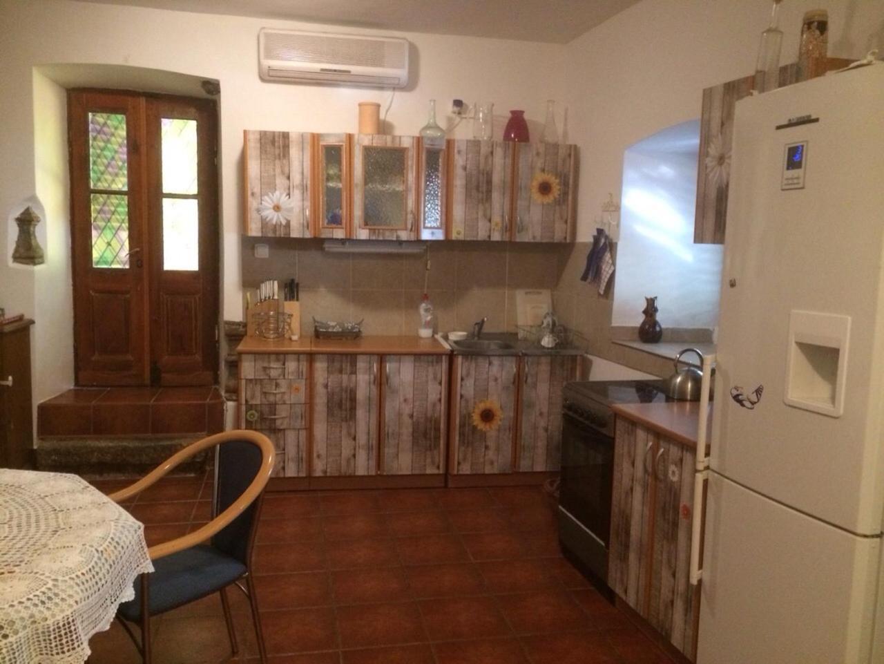 Be Happy In Perast Apartment Luaran gambar